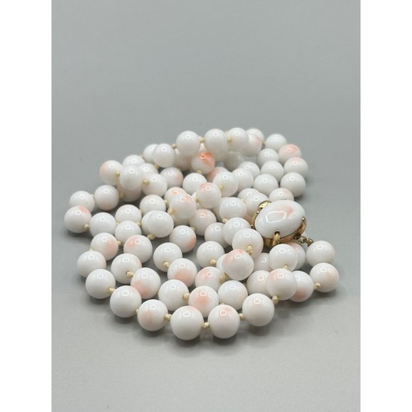 Signed TRIFARI Faux Angel Skin Coral Necklace Glass Beads Hand Knotted Strand - Picture 4 of 13